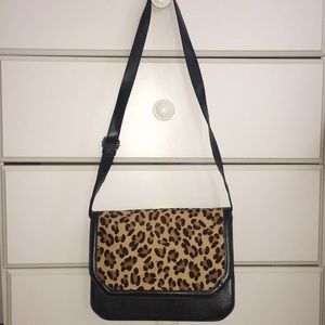 LEOPARD PRINT SHOULDER BAG